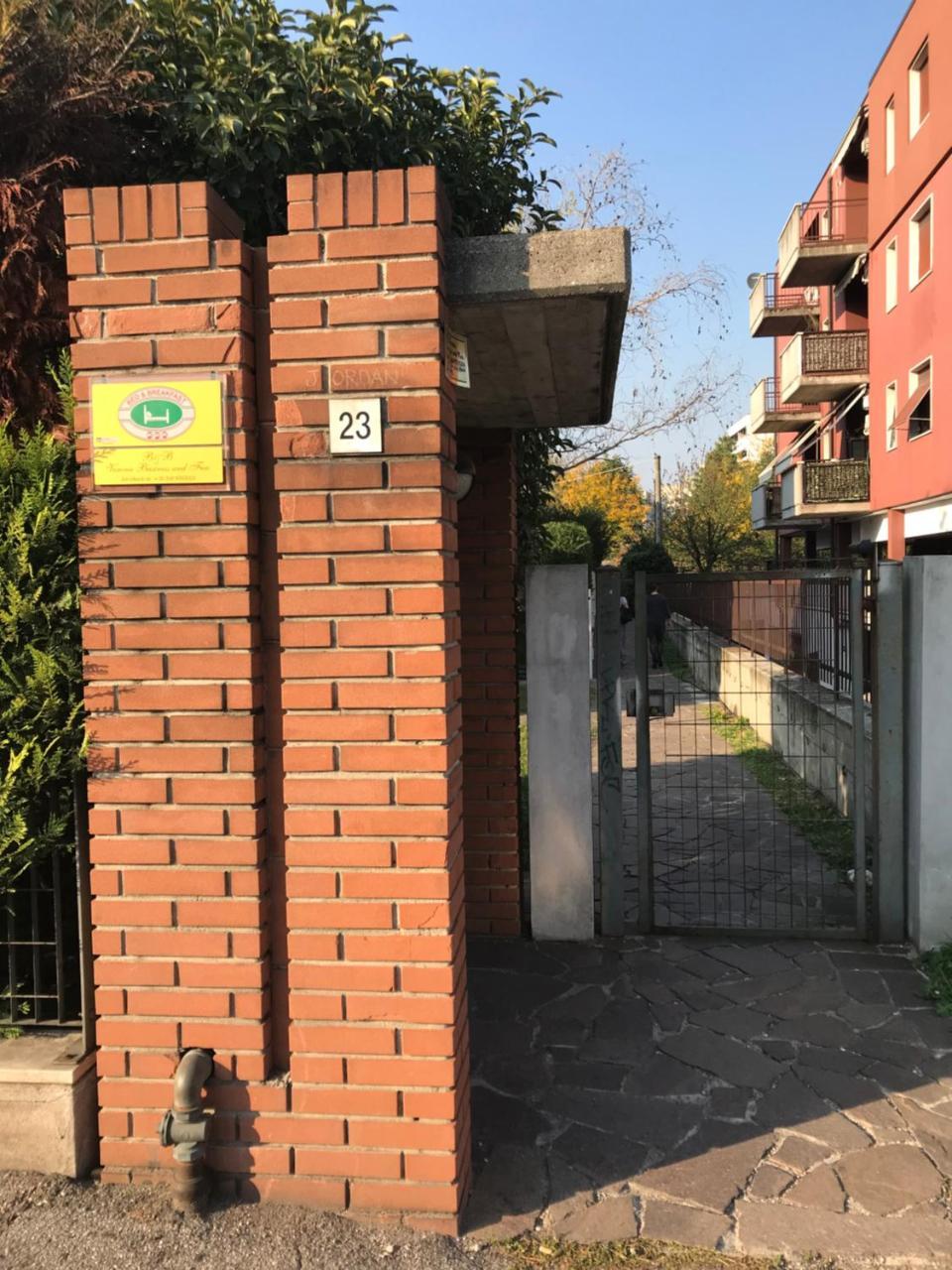 B&B Verona Business And Fun G B Rossi Friendly מראה חיצוני תמונה